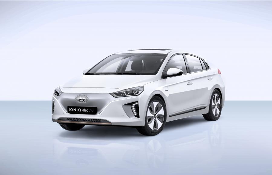  Hyundai IONIQ electric 2016 года  (WW) (фото 11 из 41)